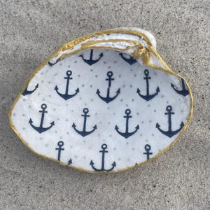 Clam Shell JEWELRY TRINKET DISH