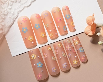 24 peças de unhas de casamento, unhas decoradas com flores simples, unhas de primavera, unhas de pérola, unhas postiças feitas à mão, unhas postiças para aniversário, presente para ela