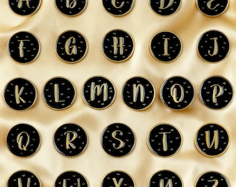 Broche com letra, alfinete com inicial, broche vintage elegante com letra, broche com letra para buquê de noiva, broche de esmalte com alfabeto, presente de aniversário