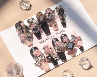 Unhas postiças Y2K, unhas de luxo em preto e rosa, unhas postiças com detalhes florais 3D, unhas postiças em formato de borboleta, unhas postiças feitas à mão, unhas postiças para aniversário