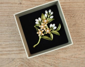 Broche de flores de aniversário, broches de flores de nascimento personalizados, broche de flores feito à mão, broche de casamento, presente de aniversário para ela, presentes para madrinhas