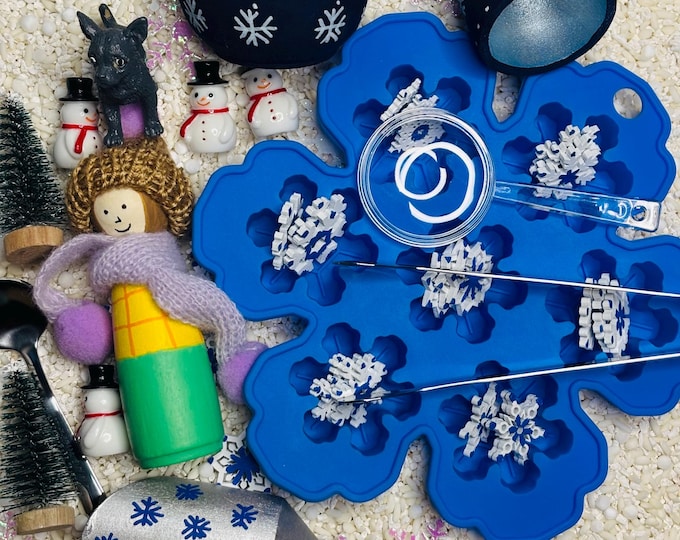 Snow - A Book Inspired Sensory Bin