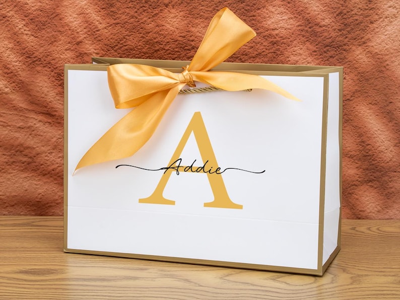 Personalized Name Gift Bag - Custom Wedding Party Favor, Gift for Her ...