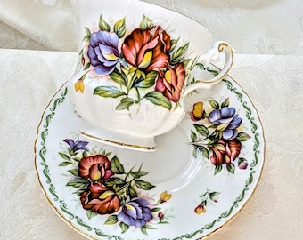 Taza de té y platillo vintage Queens Sweet Pea Special Flowers / Porcelana inglesa /