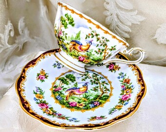 Juego de taza y platillo vintage ROYAL ALBERT Chelsea Bird, color granate, burdeos con detalles dorados, de porcelana inglesa.