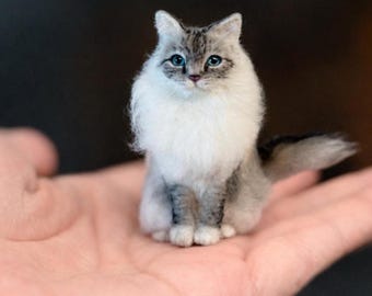 Custom Needle Felted Cat, Personalized Pet Sculpture, Cat Memorial Gift
