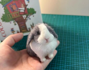 Custom Needle Felted Wool Bunny – Handmade Easter Keepsake