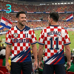 Kroatien Name Fußball Trikot, Crop Top Trikot, personalisierte Kroatien Fußball Shirt, kroatischer Fan Trikot, WM Fußball Geschenk Bild 5