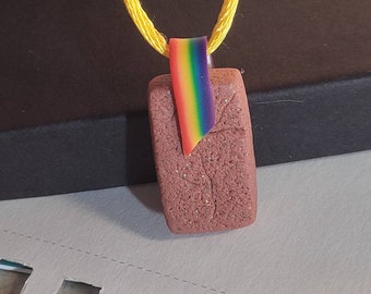 Pride Brick - Scharf - Regenbogen Backstein Anhänger - Mad Dash Studio