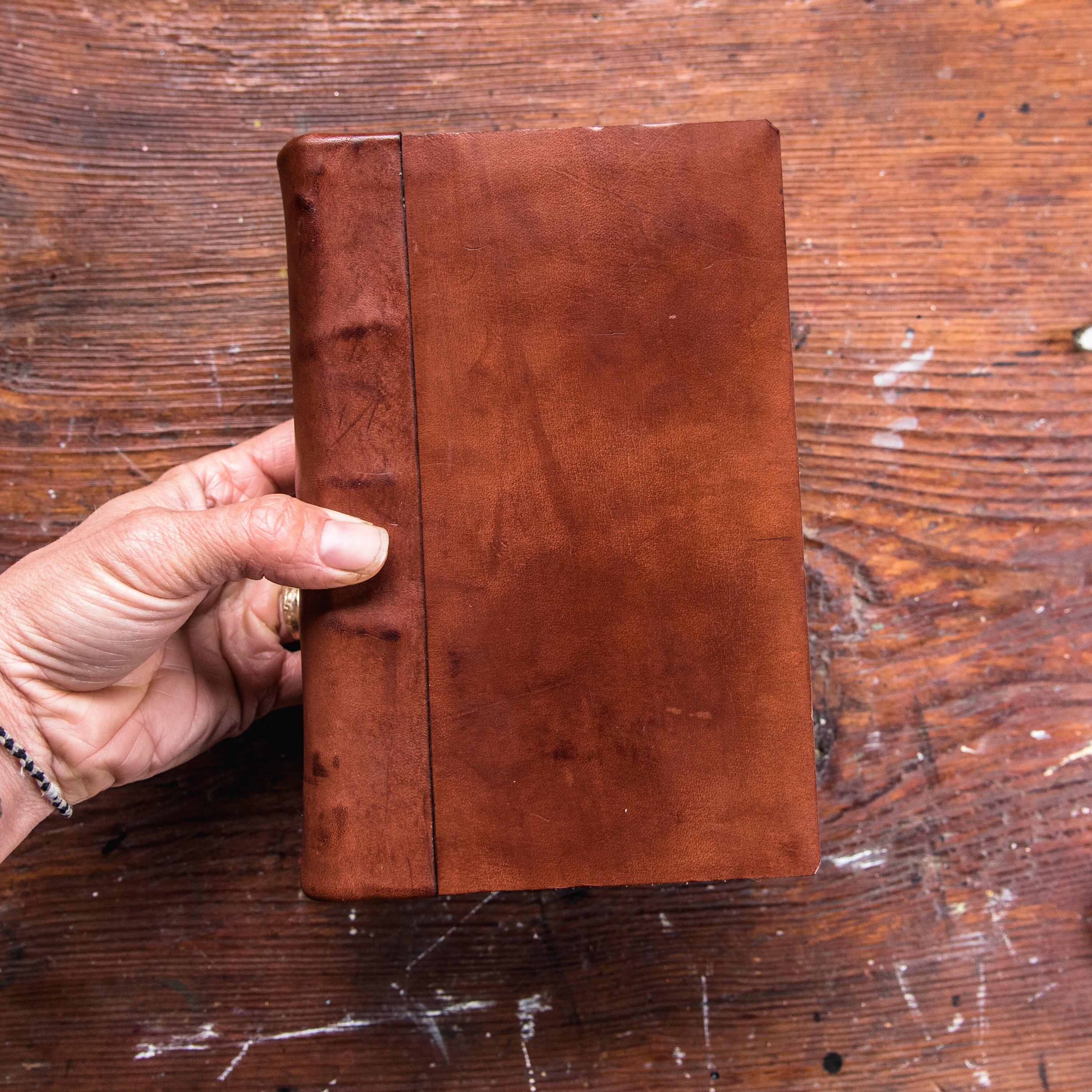 Large Genuine Leather Journal/Sketchbook with Gift Box - 380 Pages - 9 x  12 - Rustic Vintage Style