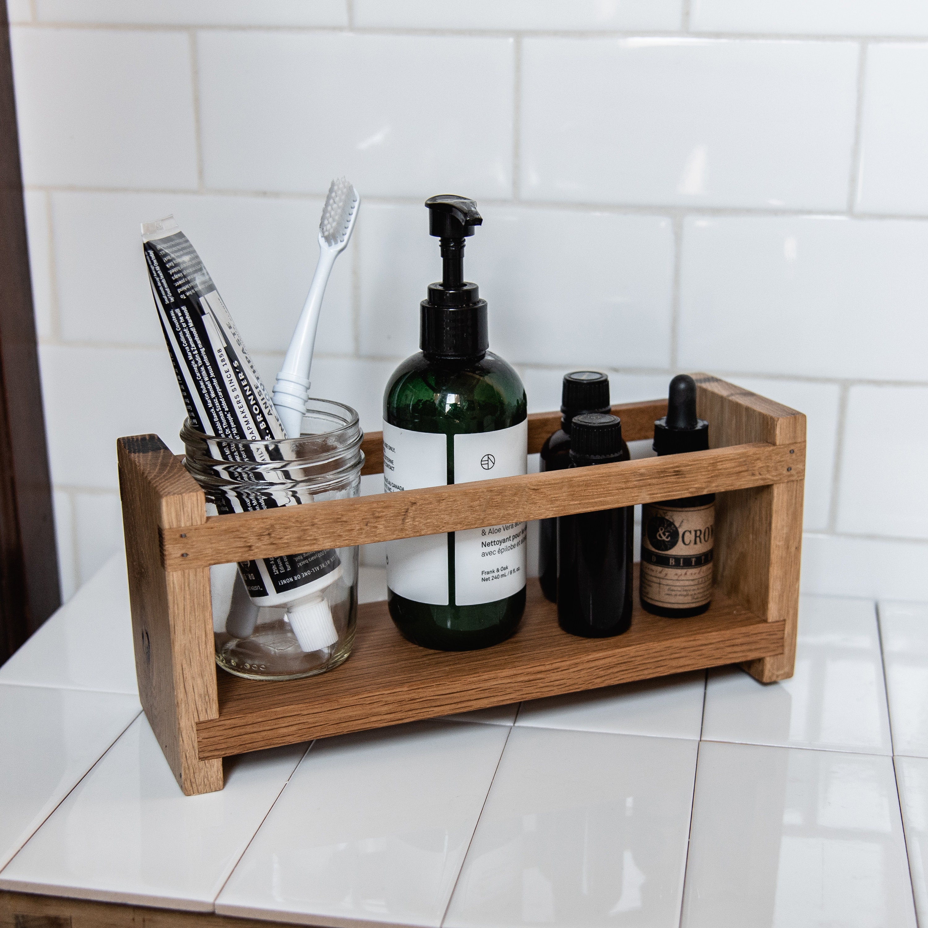 Apothecary Caddy Pour
