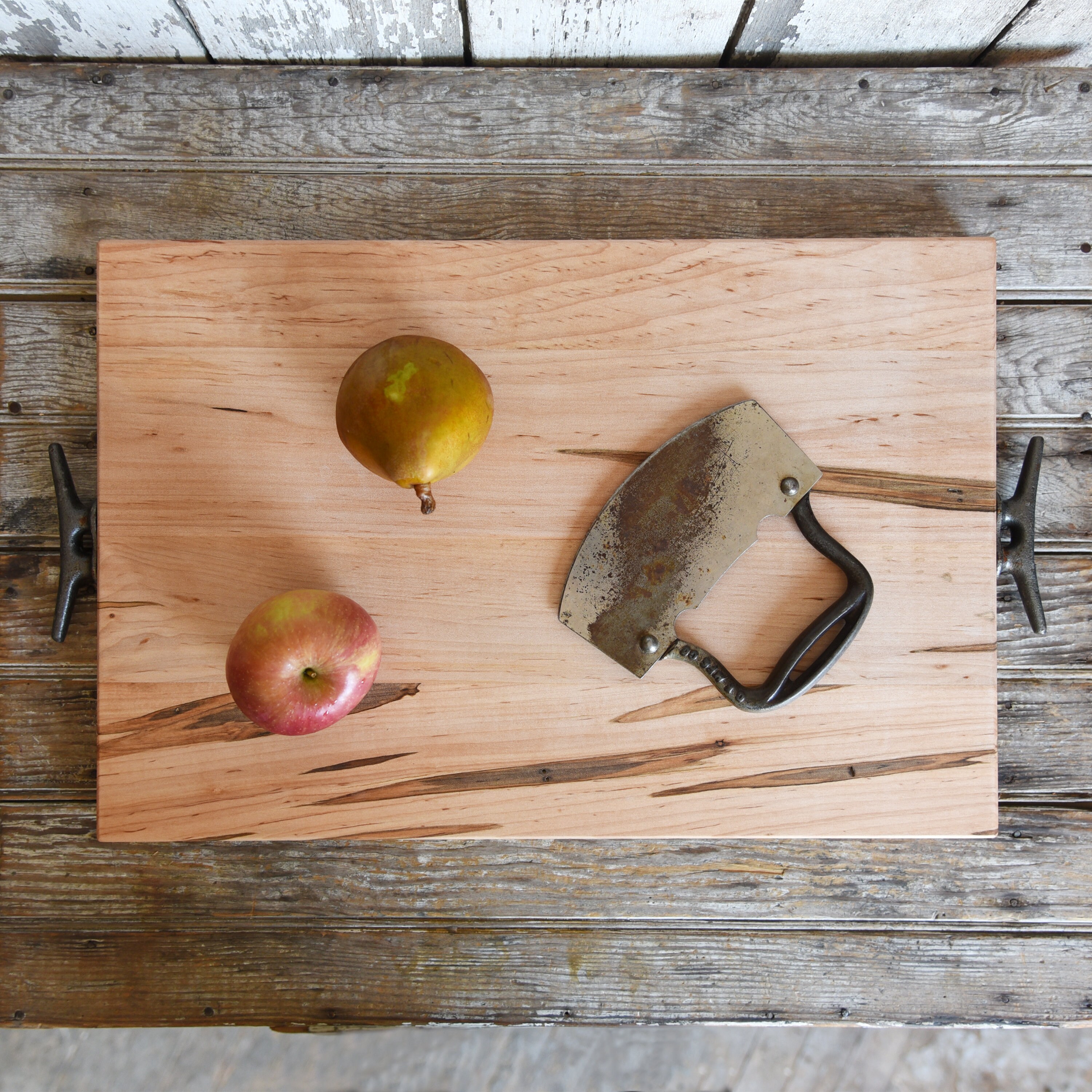 Planche à Découper, Plateau de Service en Bois, Planche Charcuterie, Décor Cuisine Par Peg et Awl | 