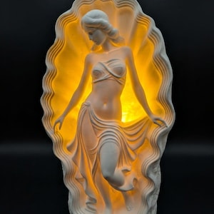 Venus Shell Lamp | 3D Printed Art Deco Light | Renaissance Inspired LED Table Lamp | Mythology Decor | 30cm Tall | Includes 12V Power Supply