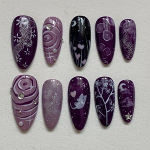 Handmade Gothic Press On Nails | Deep Purple, Glitter Ombre & Cute Cat Silhouette | Oval Shape for a Mystical Aesthetic Look