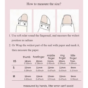 Puede incluir: Gr&aacute;fico rosa con instrucciones sobre c&oacute;mo medir el tama&ntilde;o de las u&ntilde;as. La imagen muestra c&oacute;mo medir con una regla o papel. Las medidas se proporcionan en pulgadas y mil&iacute;metros para diferentes tama&ntilde;os de dedos, incluyendo XS, S y M.
