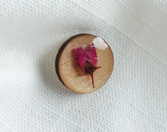 Pink Pressed Flower Wood Resin Pin - Round Floral Pin