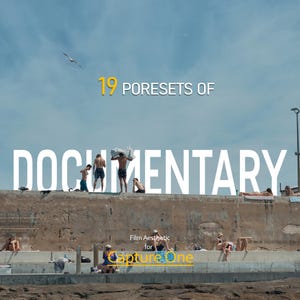 Puede incluir: Imagen con el texto "19 PORESETS OF DOCUMENTARY" en blanco y amarillo sobre un cielo azul. La imagen también incluye el texto "Film Aesthetic for Capture One" en azul y amarillo. Se ven varias personas en una estructura de hormigón.