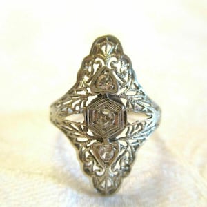 Three Stone Art Deco Filigree Ring, Antique Openwork Vintage Style Ring, Round Moissanite Diamond Edwardian Ring For Her, Women&#39;s Retro Ring