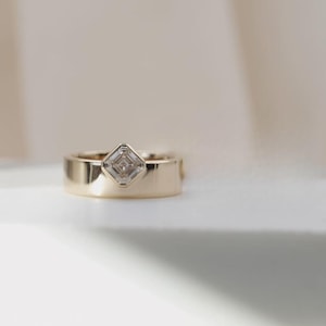Bezel Set Solitaire Ring, 6 MM Asscher Cut Moissanite Diamond Engagement Ring, Men&#39;s Or Women&#39;s Wedding Ring, Classic Ring For Him\ Her