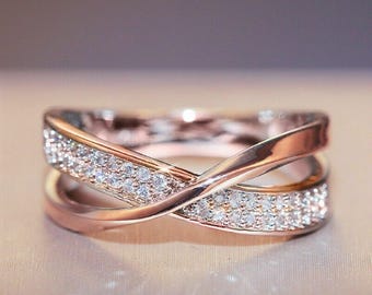 Rose Gold Crossover Ring, Round Moissanite Diamond Wedding Ring, Engagement Proposal Ring, Valentine's Gift Ring, Women's Criss Cross Ring