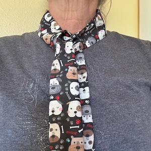Hals / Kopf / Körper kühlendes Tuch Wrap. Kühlt Sie bei heißen Temperaturen ab. Das Handtuch in kühlem Wasser einweichen und die Kristalle quellen und kühlen die Haut ab.
