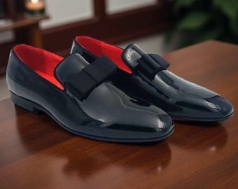 1960s BROOKS BROTHERS Black Patent Formal Pumps | Size 10.5 