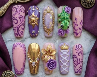 Rapunzel geïnspireerd pers op nagels, handgemaakte kameleon Pascal nagels, paarse prinses fantasie sprookje herbruikbare nepnagels cadeau