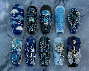 Cyber Goth plaknagels | Blauwe schedel nagelset | Gothic Tech nagels | Kever kwal 3D nagels | Donkere fantasy plaknagels