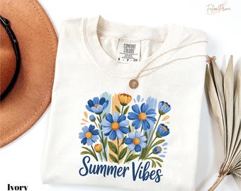 Camiseta Comfort Colors Summer Vibes, Camiseta floral playera, Camisetas con lindas flores azules, Camiseta de moda para vacaciones, Camiseta de verano linda, Camisetas con flores de margarita