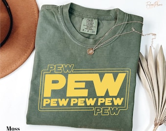 Camiseta Pew Pew de Comfort Colors, camiseta de Star Wars, regalo divertido de Star Wars, camiseta Pew Pew de Disney, regalo para amantes de Star Wars, camiseta Galaxy's Edge de Star Wars