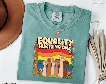 Camiseta Comfort Colors "La igualdad no le hace daño a nadie", camisetas del Mes del Orgullo, camiseta retro LGBTQ, camiseta de justicia social, camiseta de derechos humanos, camiseta arcoíris inclusiva