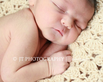 Crochet baby blanket - Baby Boy Blanket - Baby shower gift - Baby Girl Blanket Crib size Natural Beige Shells - Unisex baby Blanket