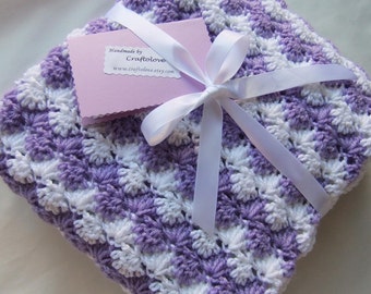 Baby Girl Blanket - Crochet baby blanket - Baby Girl shower gift - Baby blanket crochet- Baby blanket-Crib size Lavender Shell Waves blanket