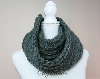 Chunky knit scarves - Chunky scarf - Infinity scarf - Chunky Infinity scarf - Chunky Charcoal Gray Infinity scarf - The Brussel