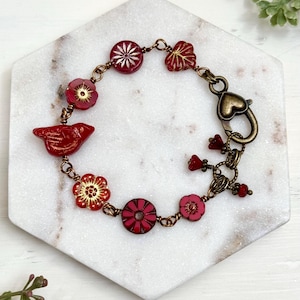 Cute Red Bird Czech Glass Women’s Beaded Bracelet, Chunky Bracelet, Vintage Style, Botanical Jewelry, Spring Birdie Jewelry, Gift for Her