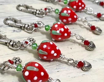 Cute Red Strawberry Zipper Pull, Berry Charm, Glass Strawberry Bead, Fruit Charm, Purse Pull, Bag Clip, Backpack Charm, Belt Bag Charm