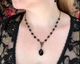 Lovely Black Teardrop Women’s Beaded Necklace, Classic Black Sparkly Glass Jewelry, Vintage Style, Wedding, Bridesmaid, Prom, Gift For Her