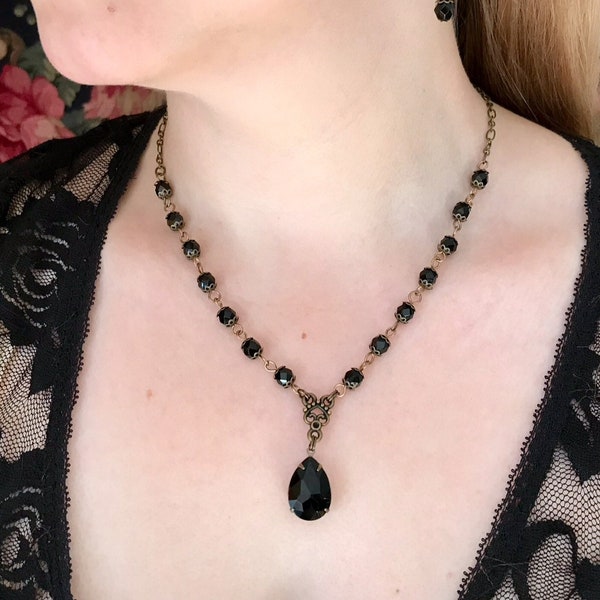 Lovely Black Teardrop Women’s Beaded Necklace, Classic Black Sparkly Jewelry, Vintage Style, Wedding, Bridesmaid, Prom, Gift For Her