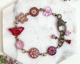 Cute Bird Red and Pink Flower Czech Glass Beaded Bracelet, Chunky, Vintage Style, Botanical Jewelry, Gift for Her