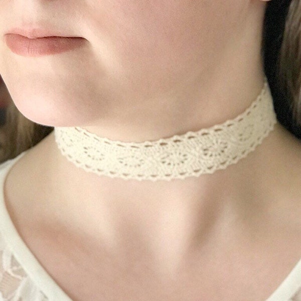 Lace Choker Necklace, Daisy Choker, Womens Choker, Vintage Inspired, On Trend, Boho Style, Renaissance Faire, Cos Play, Your Choice Of Color