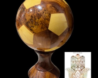 BALLON WOOD THUYA . Balloon made of thuya wood. Handmade. Moroccan crafts. Original gift and decor from Morocco, Essaouira city