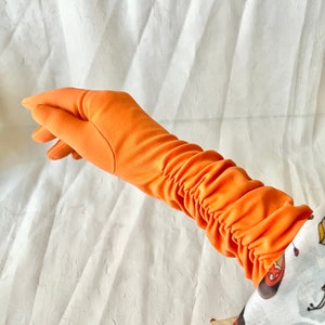 Vintage Ruched Gloves, Mid Length, Stretch Nylon, Shirred, Pin Up, Rockabilly, Vintage 50s 60s