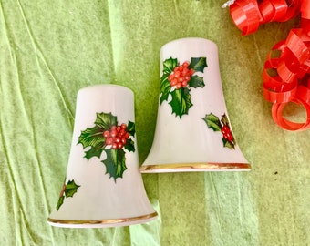 Saleros y pimenteros navideños vintage, flores de pascua, cerámica de porcelana, Lefton, mediados de siglo