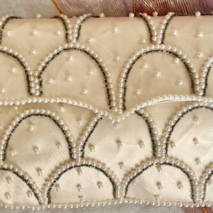 Vintage 40s 50s Clutch, Faux Pearls, Seed Beads, Bridal Wedding Prom image 2