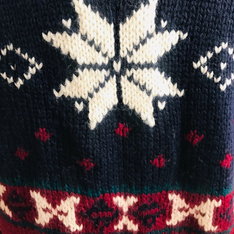 Wool Pull Over, Ski Sweater, Snowflake Design, Lord and Taylor, Chunky Knit, Vintage Excellent, Fits M-L image 4