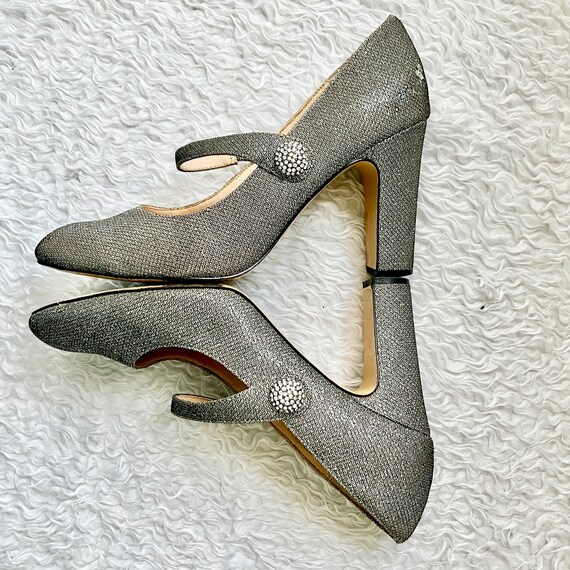 Metallic mary 2025 jane heels