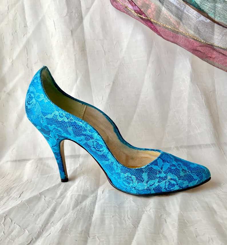 High Heels, Teal Blue Lace Overlay, Stilettos, Pointed Toe Shoes, Rockabilly Pin Up, Punk, Vintage 80s image 3