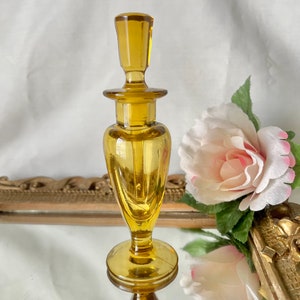 Glass Perfume Bottle with Dauber, Faceted Top, Gold Topaz Color, Dresser, Vanity, Mid Century Vintage