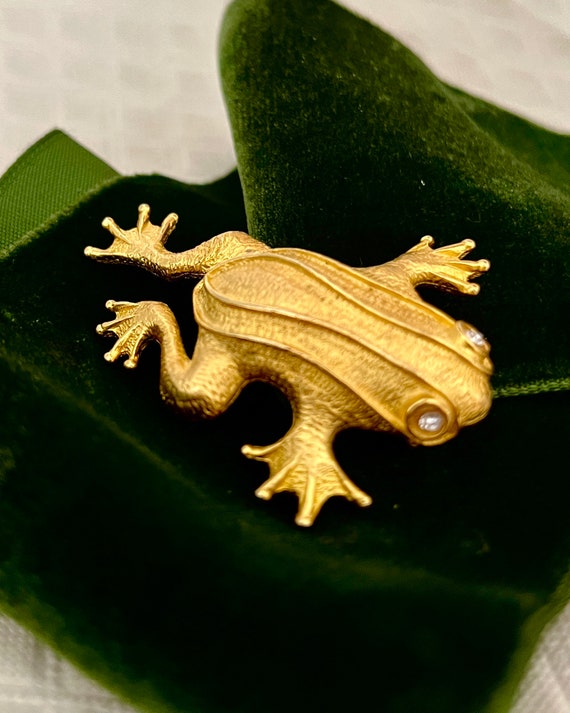 Vintage Frog Brooch, Sculptural Pin, Rhinestone C… - image 4