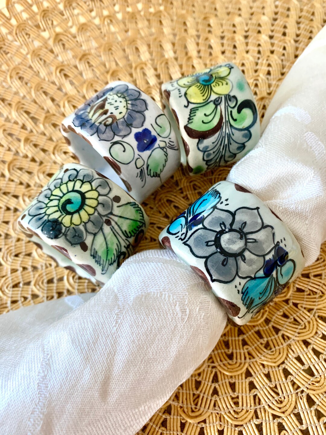Hand Painted Napkin Rings, Mexican Pottery, Set 4, Vintage, Home Decor